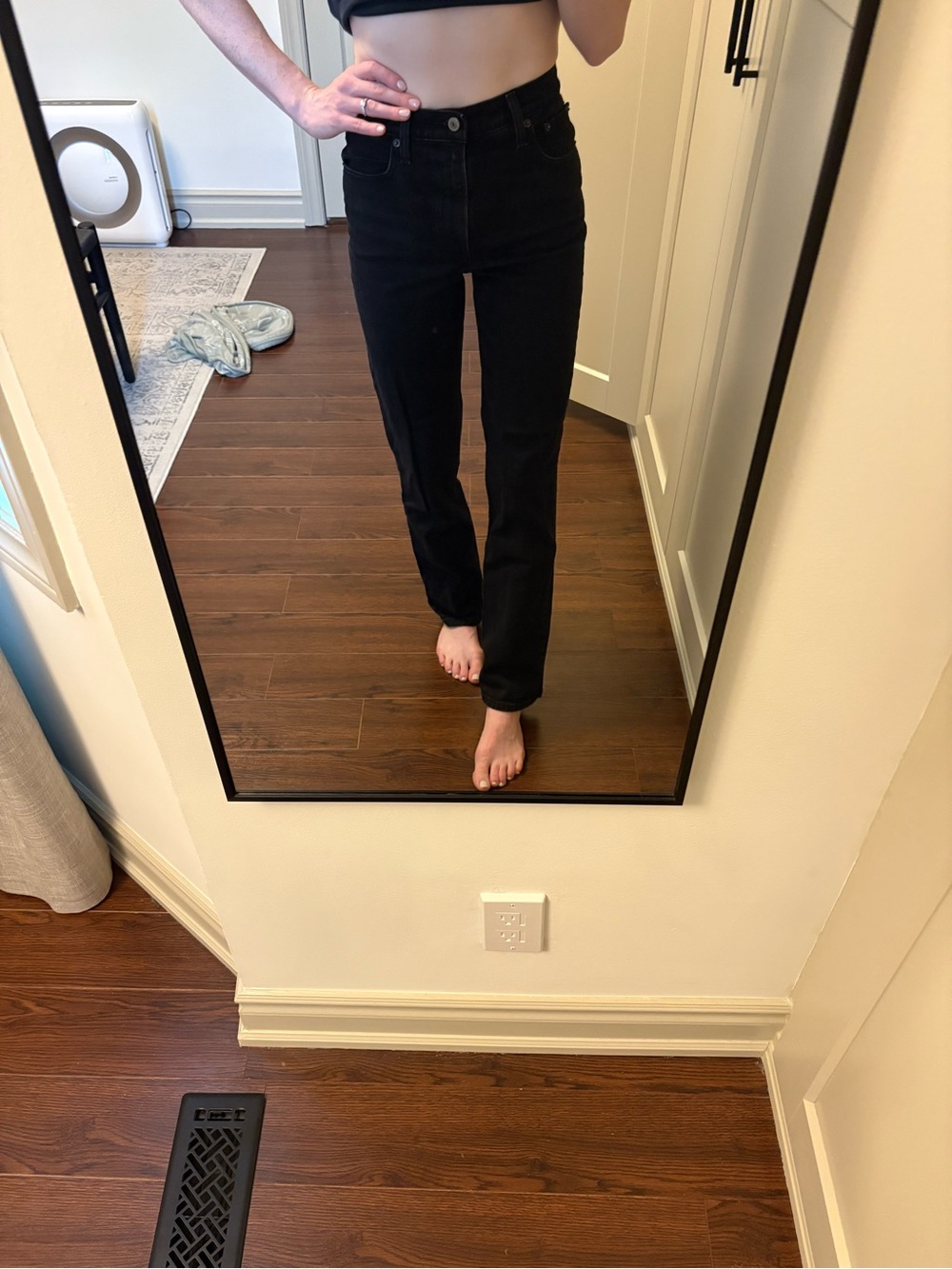 Abercrombie & Fitch Black Straight-Leg Women’s Jeans